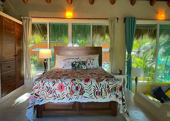 Tree Tops - Adults Only Villa Zihuatanejo