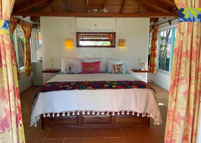 Tree Tops - Adults Only Villa