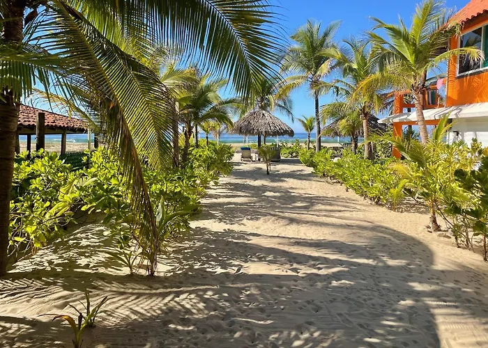 Tree Tops - Adults Only Villa *