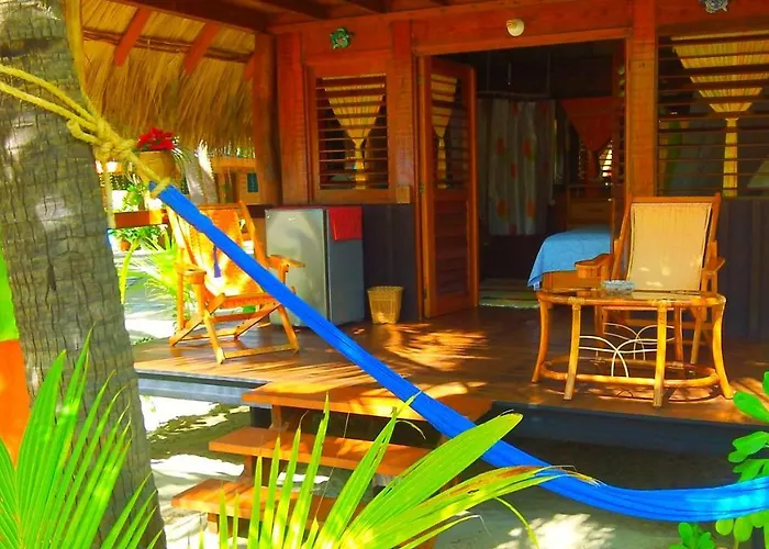 Tree Tops - Adults Only Villa *